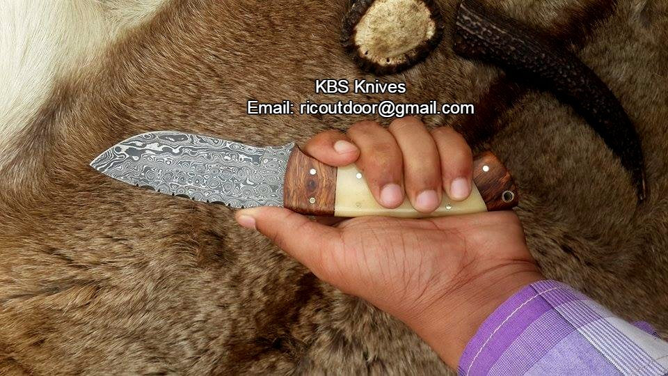 Hand Made Damascus Skinning Knife
