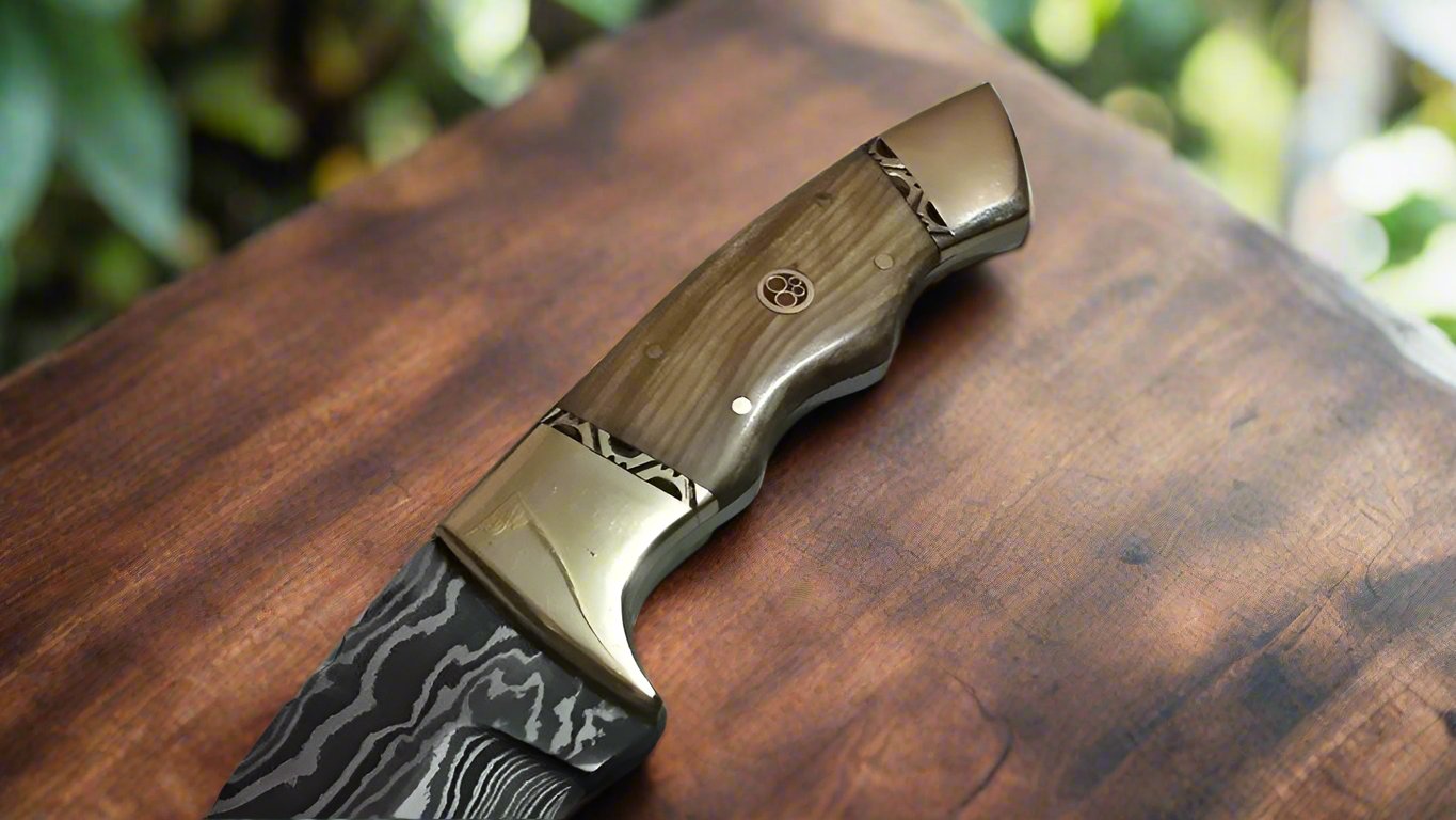 Deer Skinning Knife Custom Handmade Full Tang Damascus Steel with Olivewood Handle, 8.5-inch - The Olivecrest