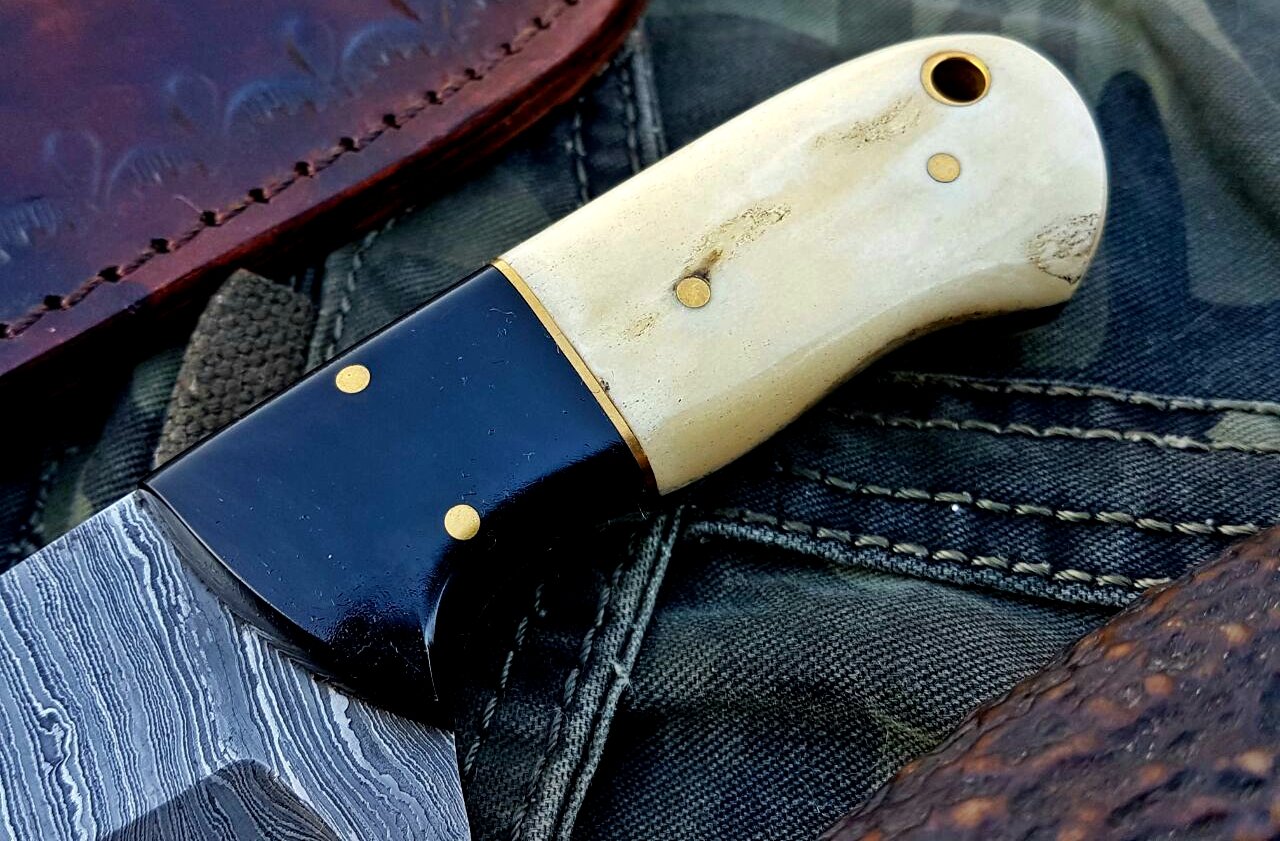 Custom Handmade Damascus Steel Skinner Knife