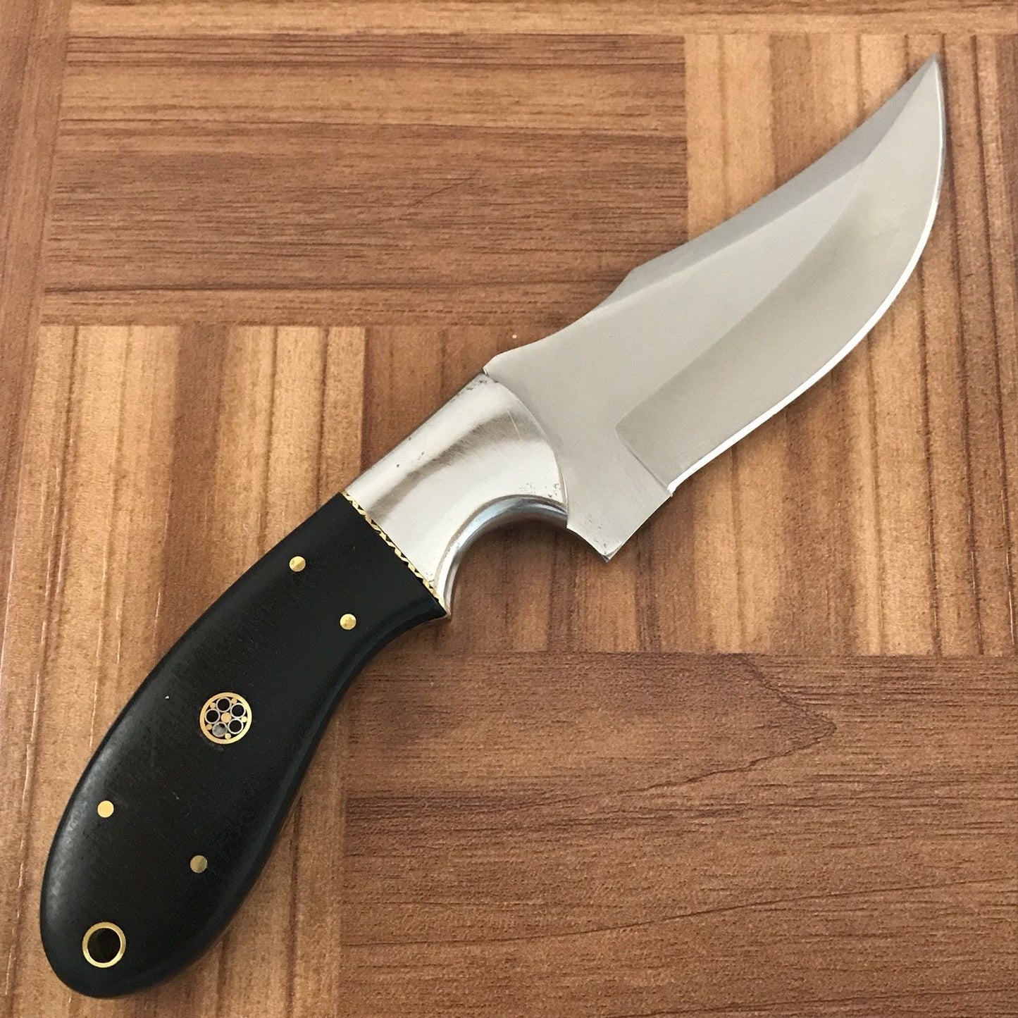 Handmade Custom Hunting Knife with D2 Steel Blade