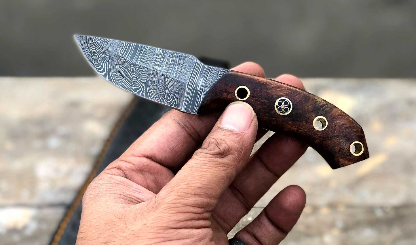Damascus handmade skinner knife