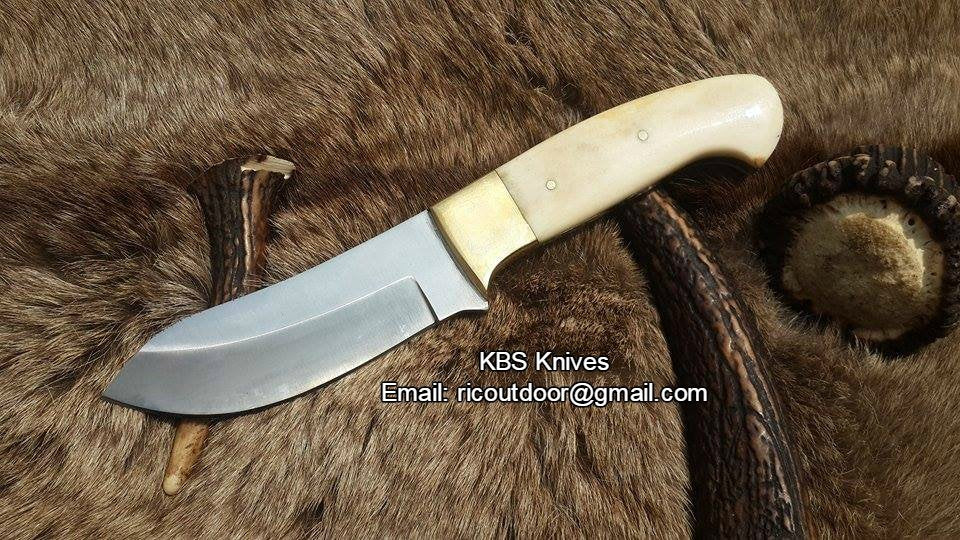Custom Handmade Game Skinning Knife – 9" High-Carbon Steel Blade
