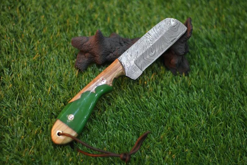 Custom Handmade Damascus Steel Cowboy Bull Cutter Knife with Olive Wood & Epoxy Resin Handle | 8-Inch Western Ranch Knife with Leather Sheath – KBS Knives