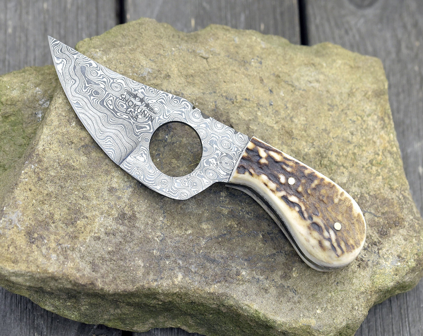 Shadowstalker Damascus Skinning Knife, Damascus Knife Stagorn Handle with Leather Sheath