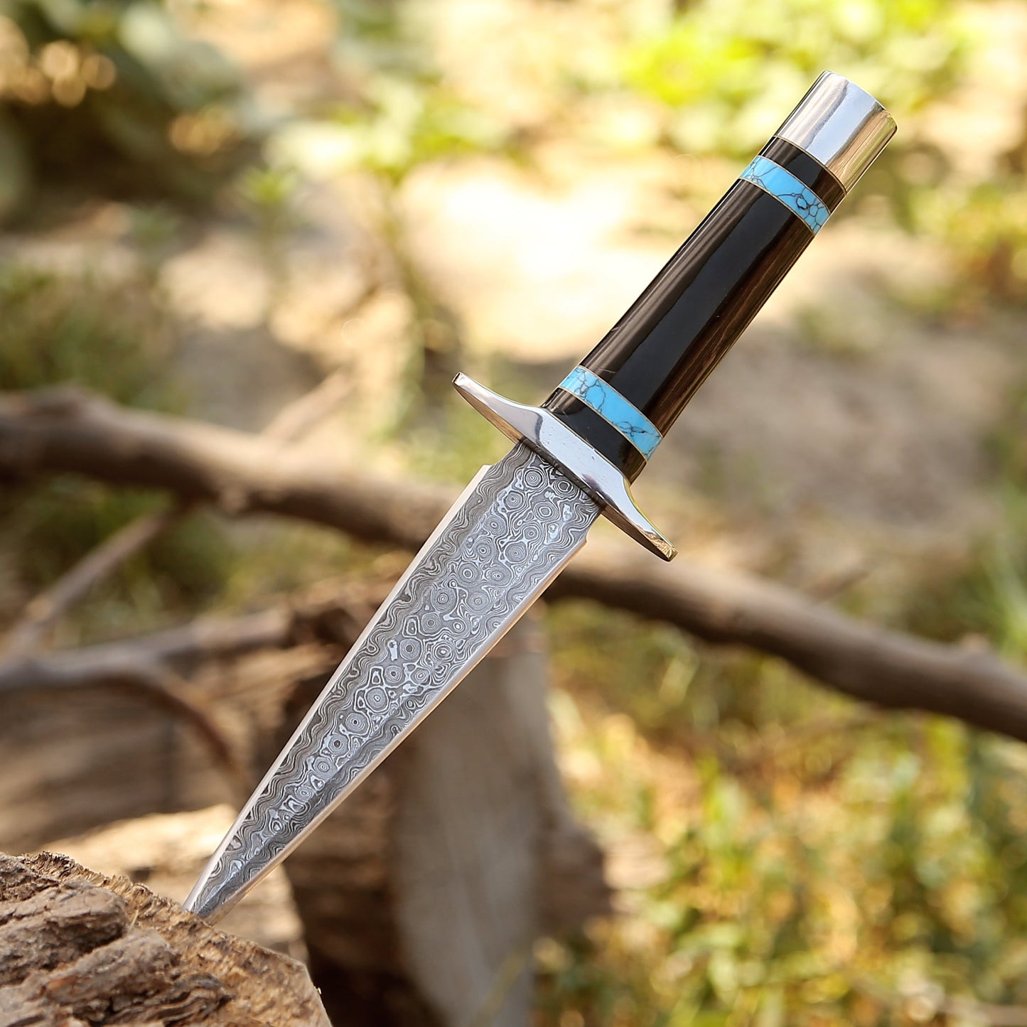 Oasis Damascus Hunting Fixed Blade Knife with Turquoise and Bull Horn Handle