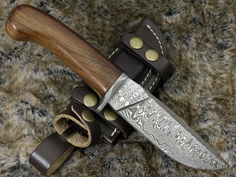 Damascus Blade Hunting Knife