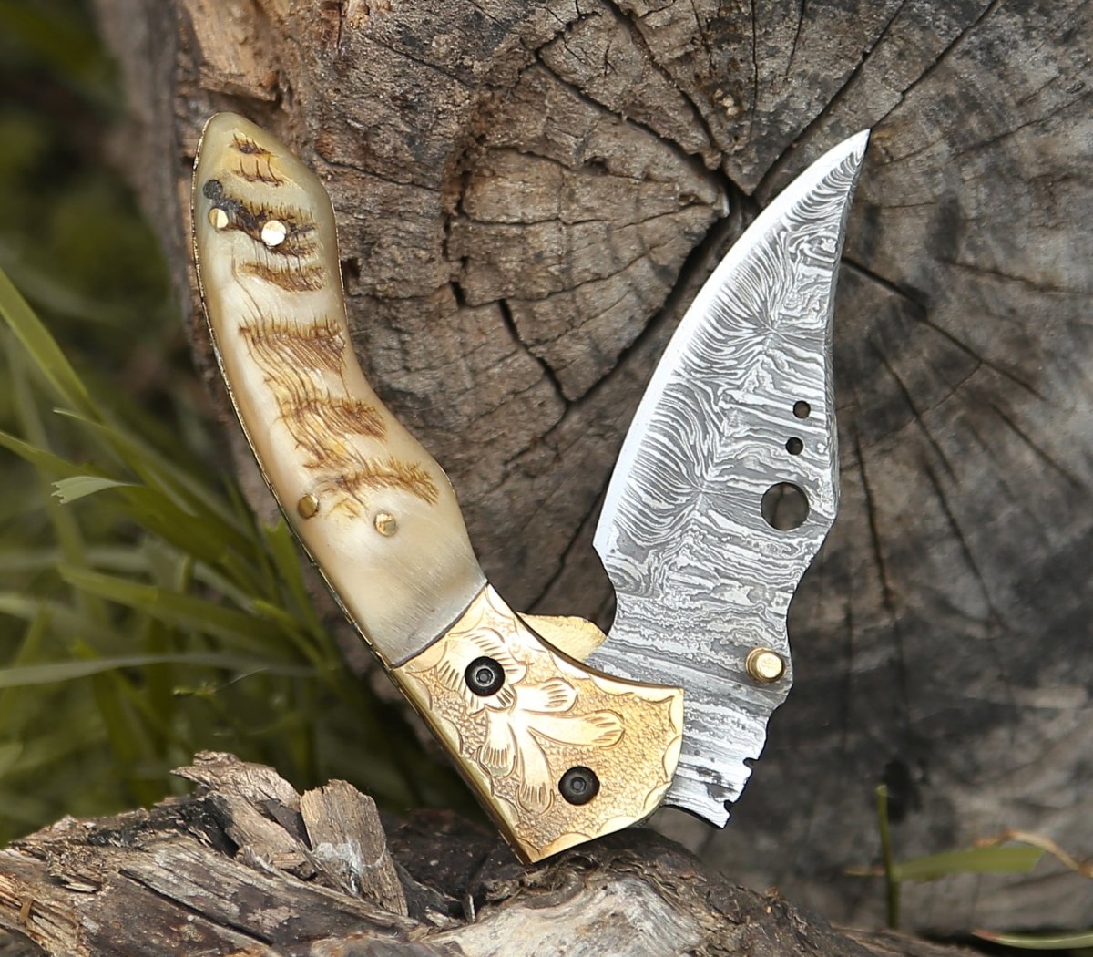Myst Gentleman's Pocket Folder with Ram Horn Handle