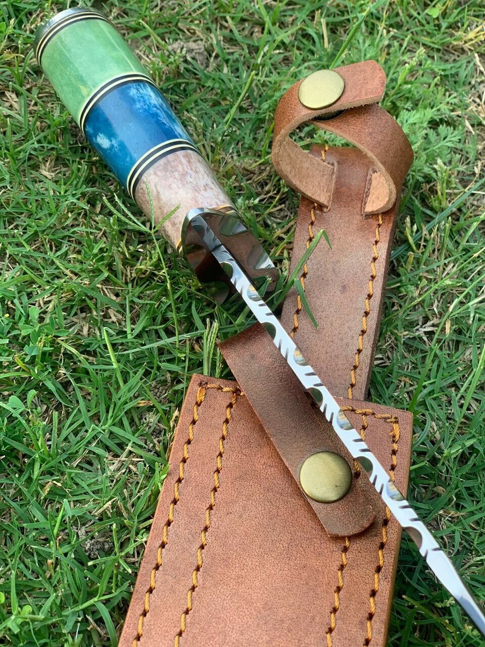 Custom Handmade D2 Tool Steel Hunting Bowie Knife