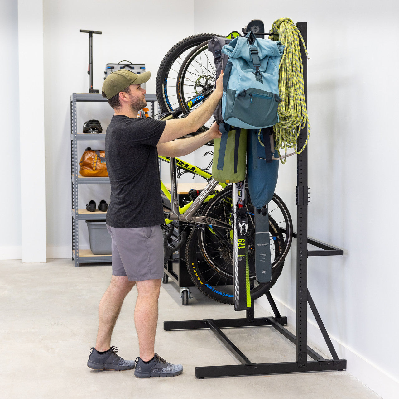 Freestanding G-Adventure | Holds 300 lbs