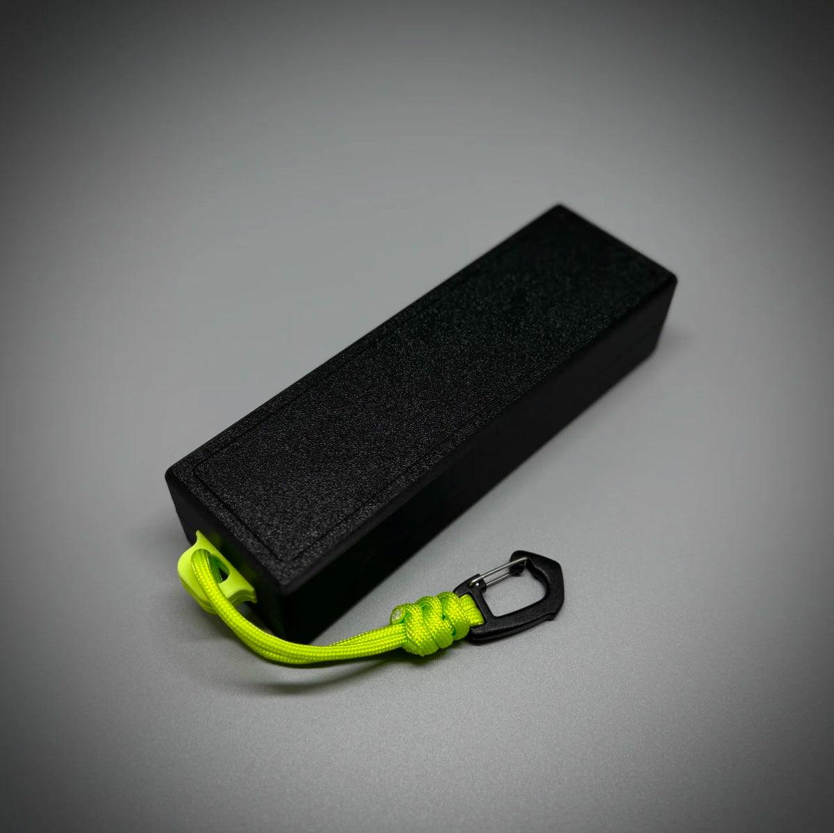 Micro Fishing Rig & Bobber Box – Holds 12 Rigs + Float Storage