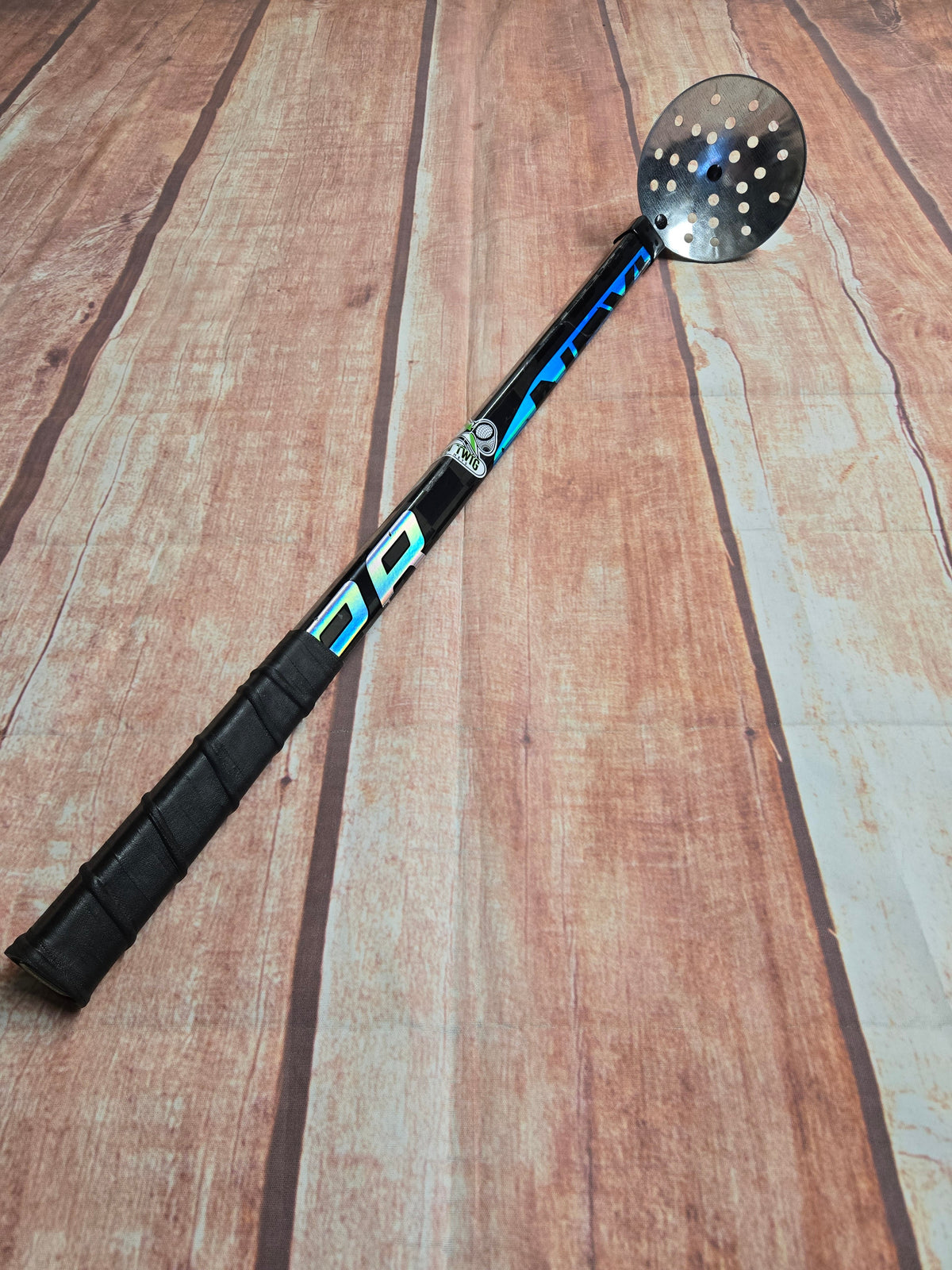 Five-Hole Ice Scoop (long) - Bauer Stick