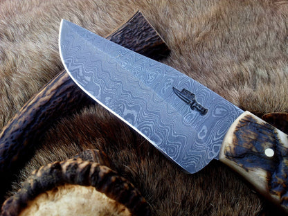 Custom Handmade Damascus Hunting Knife | Full Tang Damascus Steel with Sheep Horn Handle | 9.5 Inches | Leather Sheath | KBS Knives