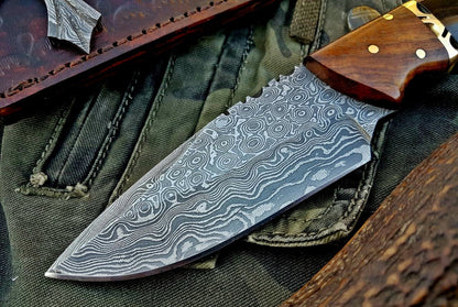 Custom Handmade Damascus Steel Skinning Knife