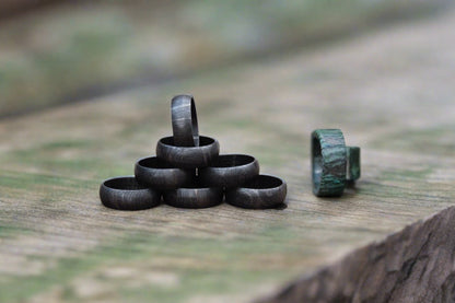 Damascus Steel Groom's Ring: A Personalized Masterpiece