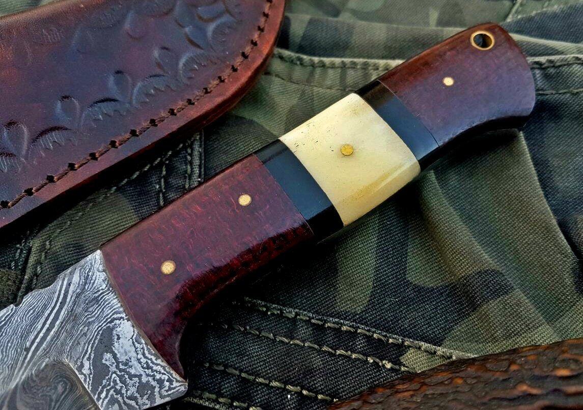Custom Handmade Damascus Steel Skinning Hunting Knife