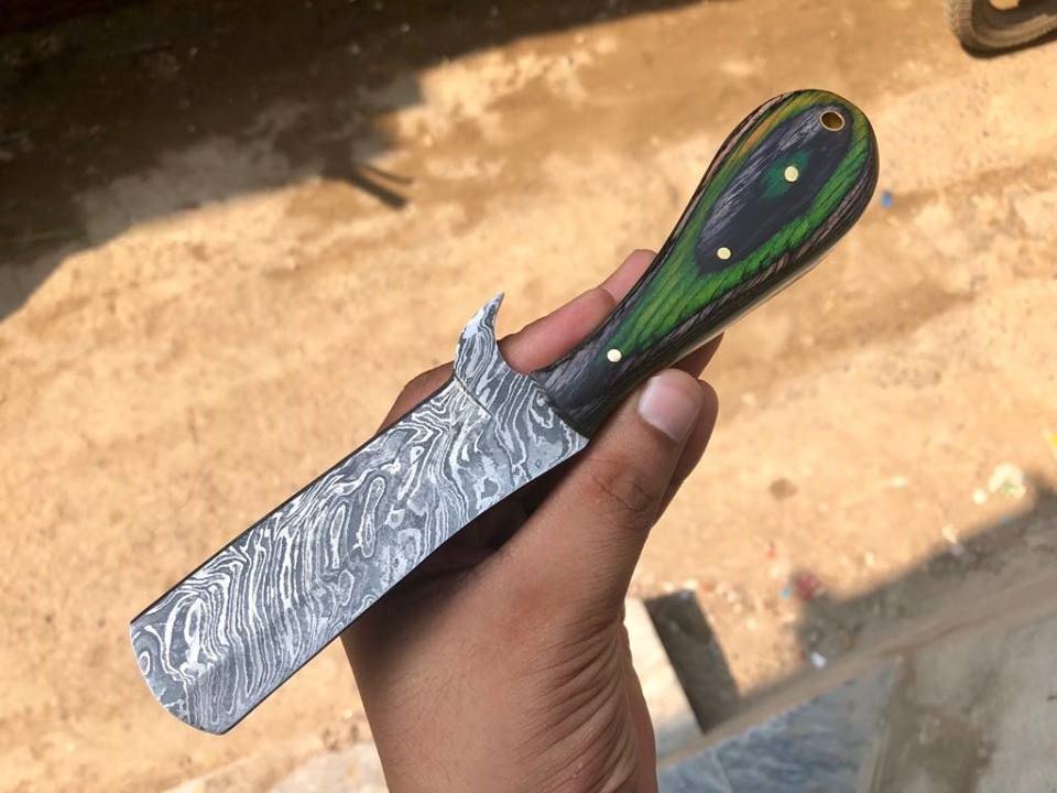 Luxury Traditional Straight Razor with Full Tang Damascus Steel Blade and Exotic Pakka Wood Handle - Includes Leather Case - KBS Knives Store Exclusive