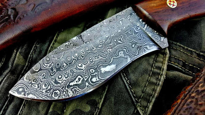 Custom Handmade Damascus Steel Skinning Knife