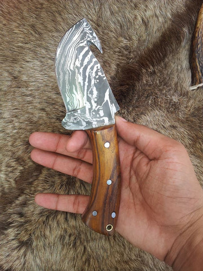 Frontier Edge Guthook Knife with Custom Handmade Damascus Steel Blade