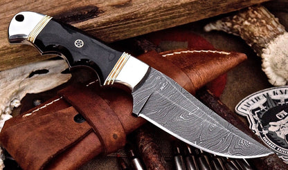 Custom Handmade Deer Hunting Knife with Damascus Steel Blade