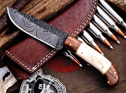 Handcrafted Custom Hunting Knife with Damascus Steel Blade