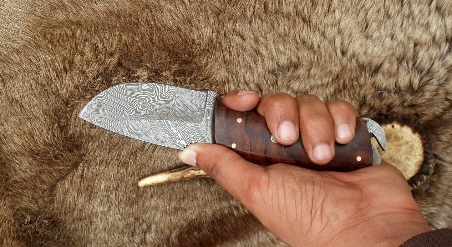 Skinning Blade Custom Handmade Full Tang Damascus Steel with Rosewood Handle, 7.5-inch - The Rosewood Edge