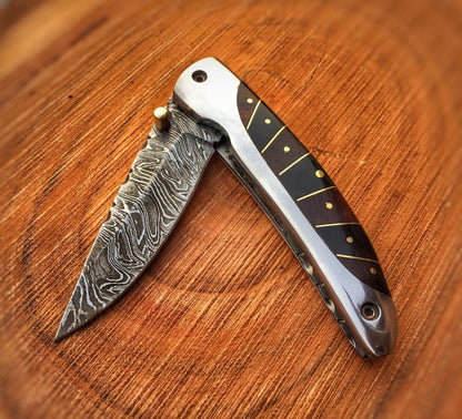 Everyday Carry Damascus Steel Pocket Knife - Buffalo Horn Charm