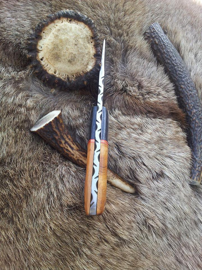 Custom Damascus Steel Field Dressing Deer Skinning Knife – 7 Inch Drop Point Blade with Olivewood Handle