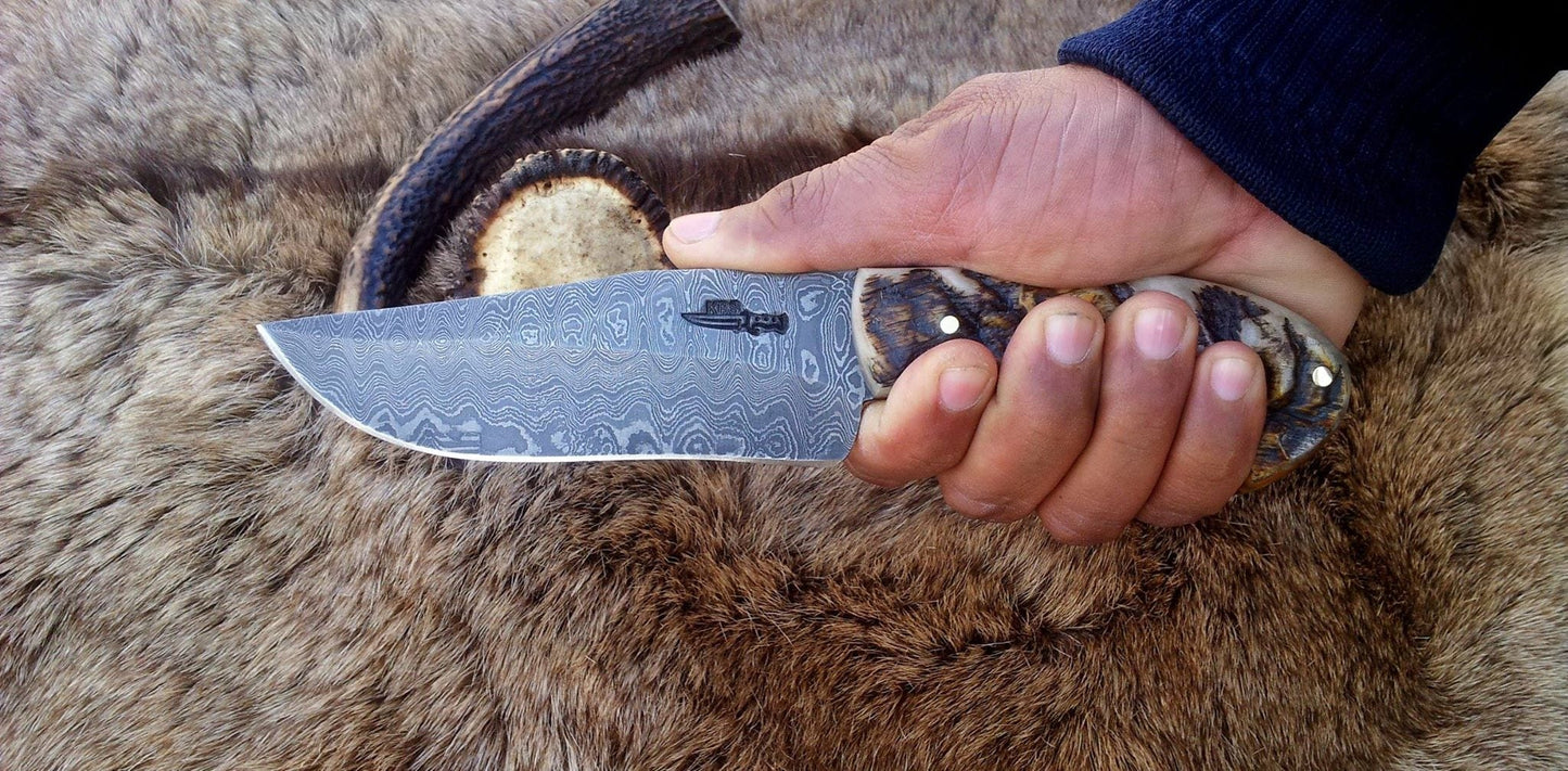 Custom Handmade Damascus Hunting Knife | Full Tang Damascus Steel with Sheep Horn Handle | 9.5 Inches | Leather Sheath | KBS Knives