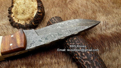 Hand Made Damascus Skinning Knife