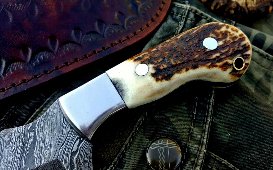 Custom Handmade Twist Damascus Steel Skinner Knife