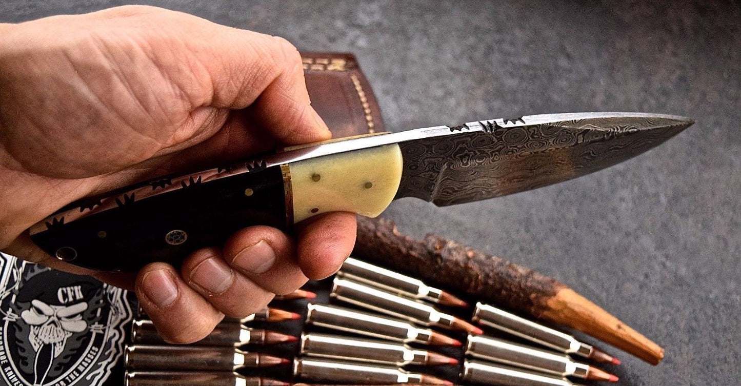 Damascus steel skinning knife