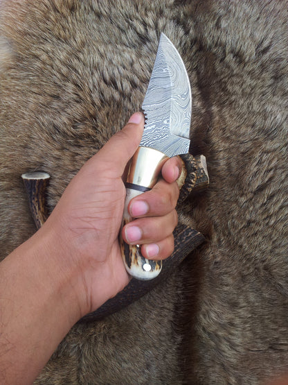 Custom Damascus Steel Field Dressing Deer Skinny Knife – 7.25 Inch Drop Point Blade with Antler Horn Handle and Brass Bolster