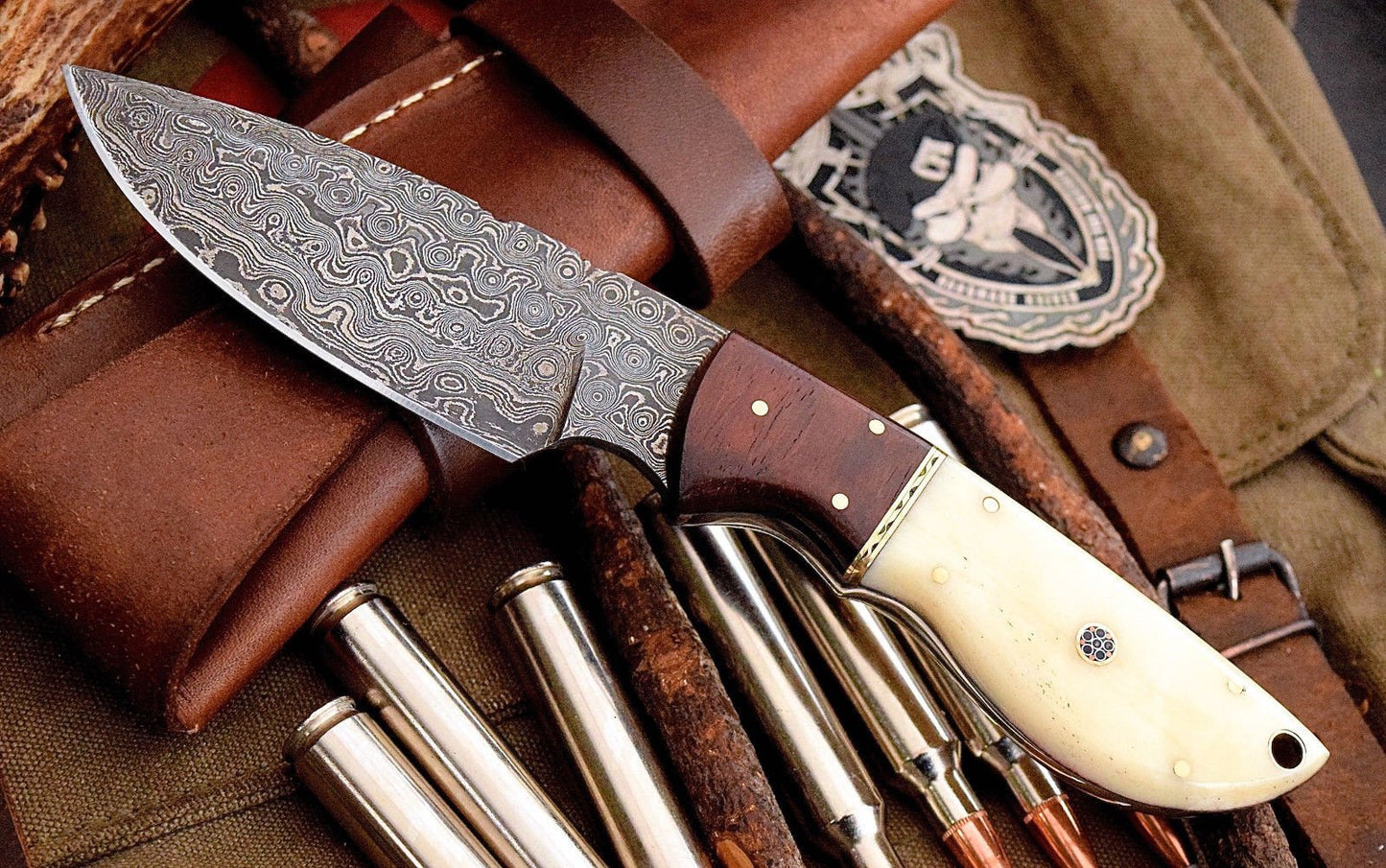 Custom Handmade Damascus Deer Skinning Knife – Rosewood & Bone Handle, 8.5" with Leather Sheath