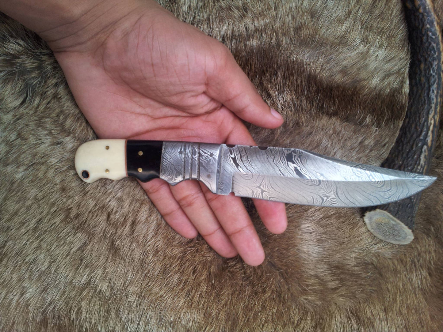 Handmade Damascus Knife