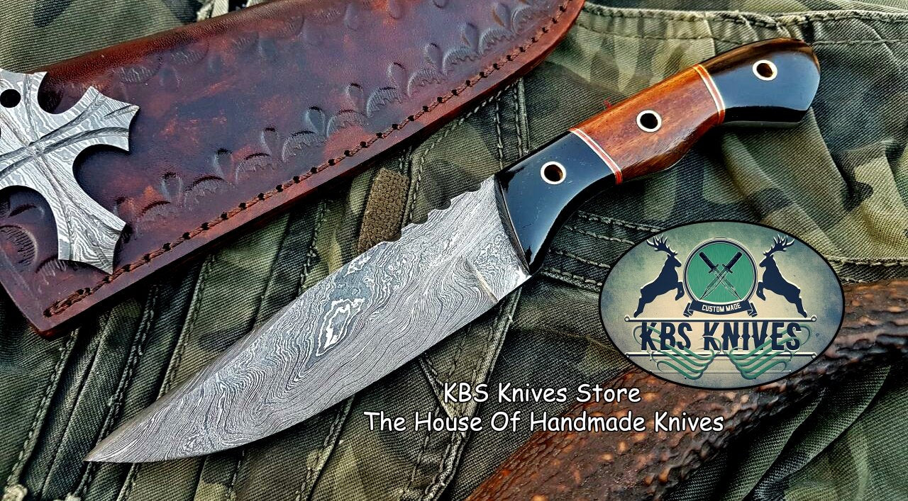 Custom Handmade Damascus Steel Hunting Skinning Knife