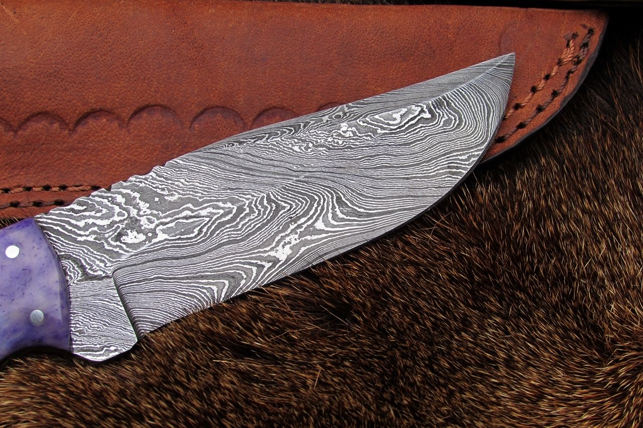 Handmade Damascus Skinning Knife