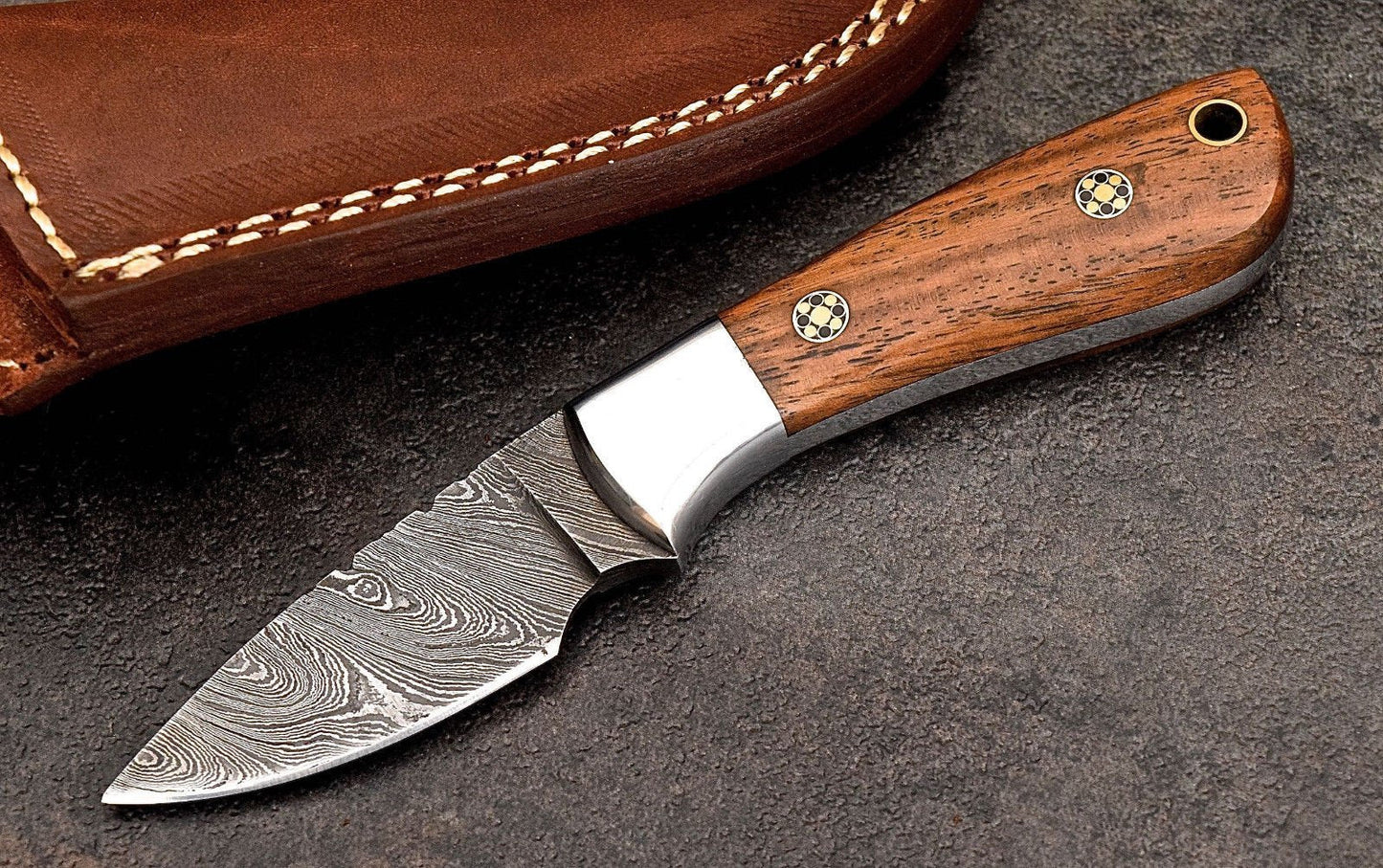 Custom Handmade Damascus Steel Skinning/Camping/Hunting Knife