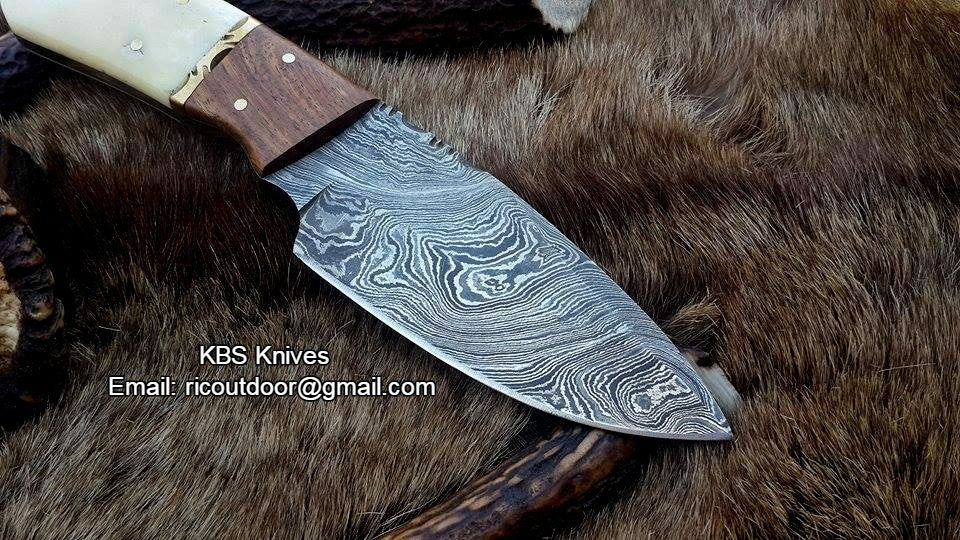 Custom Handmade Lamb Skinner Knife – Damascus Steel with Bone & Rosewood Handle
