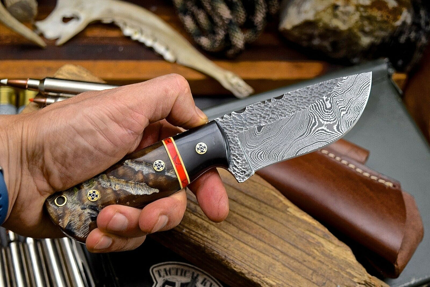 Custom Handmade Hammered Forged Damascus Sheep-Buffalo Horn Hunting EDC Blade Knife
