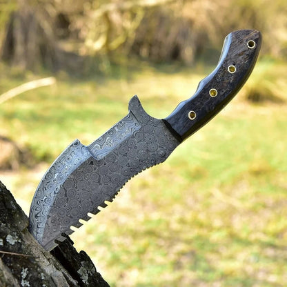 Knife from the Movie Hunted – 10" Damascus Steel with Sheep Horn Handle