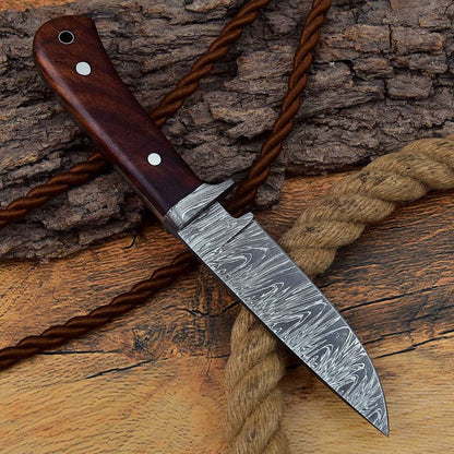 Custom Handmade Hunting Knife with Full Tang Damascus Steel Blade and Rosewood Handle - 8.25 Inches