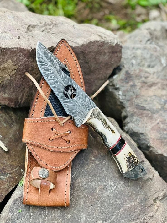 Guthook Hunter: Custom Handmade Damascus Steel Knife