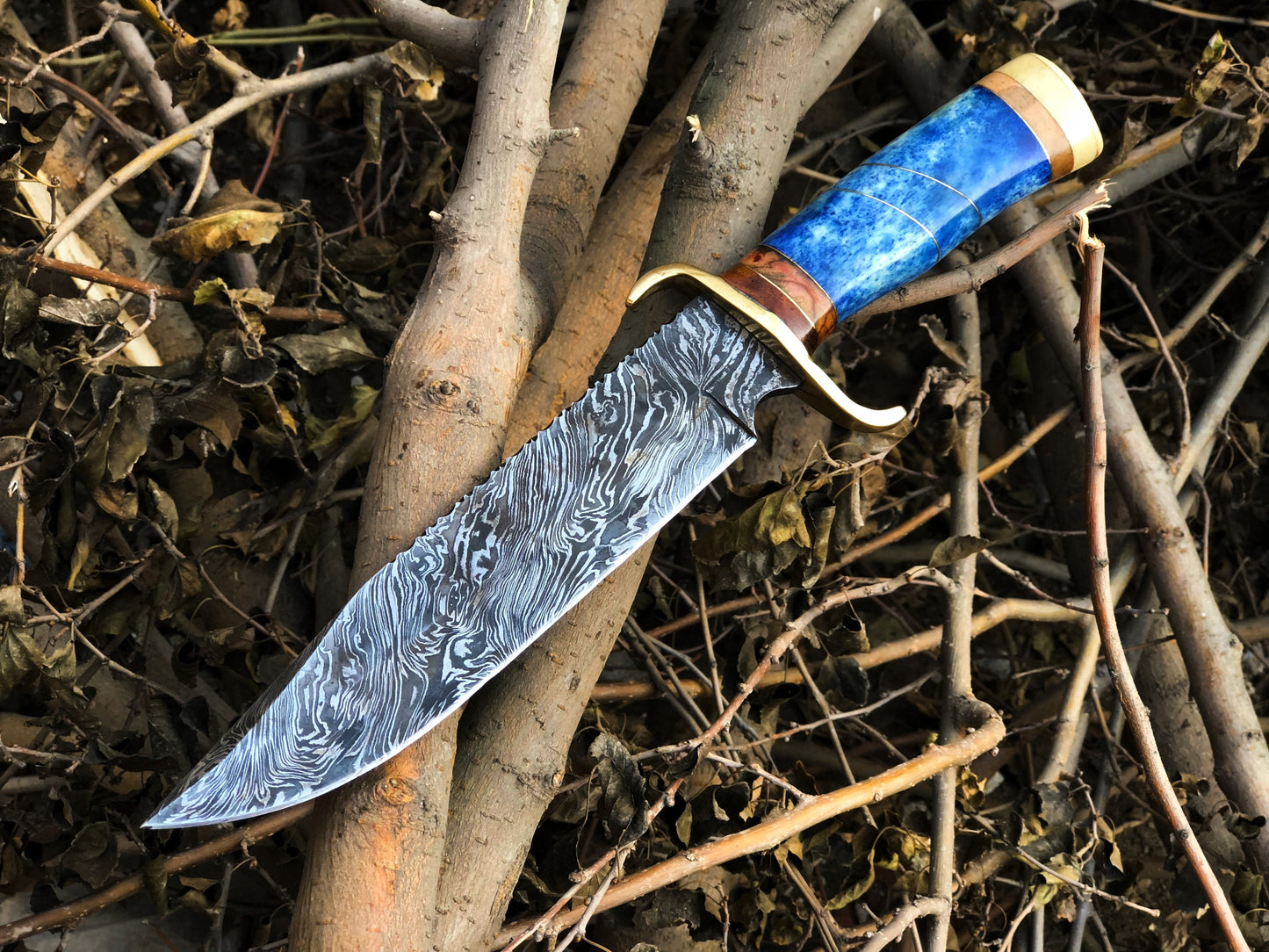 Custom Handcrafted Fire Pattern Damascus Steel Bowie Knife – Buffalo Horn & Olive Wood Handle with Leather Sheath | 13-Inch, Perfect for Hunting – KBS Knives