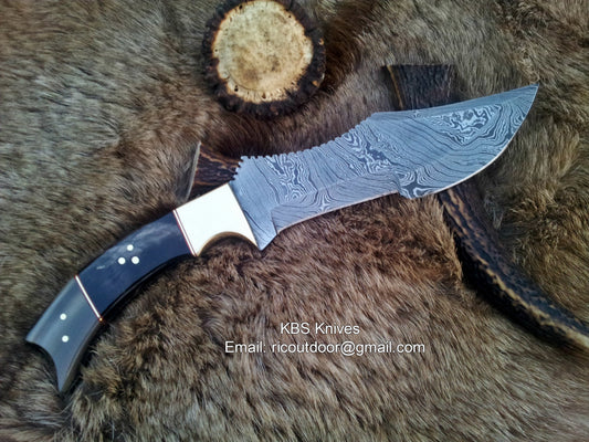 Damascus Steel Blade Tracker Knife with Buffalo Horn Handle & Leather Sheath – Custom Handmade 12-Inch Survival Knife by KBS Knives