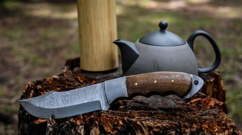 Custom Handmade Full Tang Damascus Steel Camping Knife