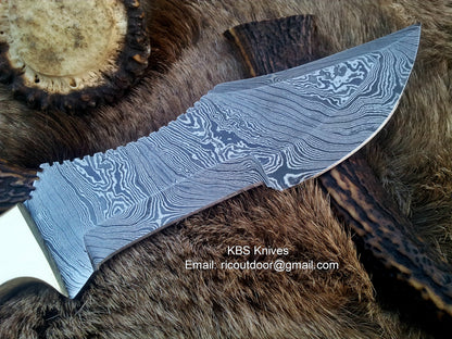 Damascus Steel Blade Tracker Knife with Buffalo Horn Handle & Leather Sheath – Custom Handmade 12-Inch Survival Knife by KBS Knives