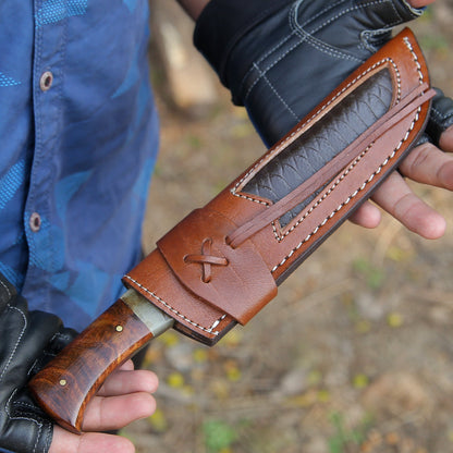 Stinger Custom Handmade Hunting Knife, With Ram Horn & Rose Wood Handle