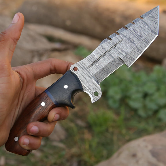 Tracker Scout – Handmade Damascus Steel Knife with Rosewood & Buffalo Horn Handle