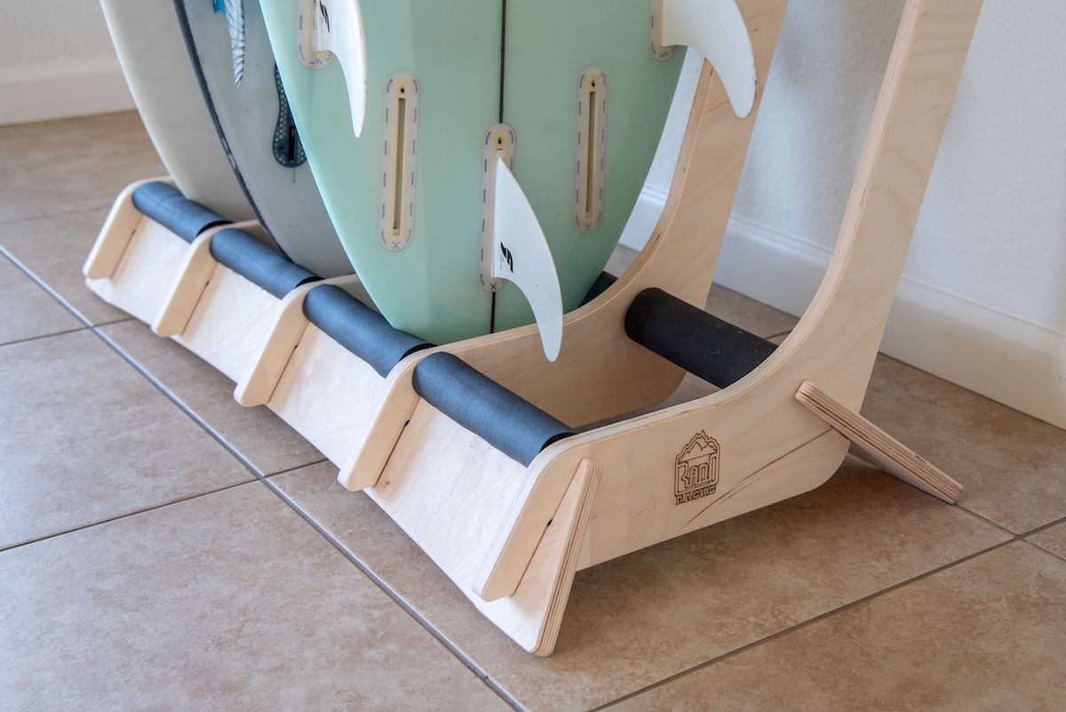 THE LINEUP Freestanding Surfboard Rack