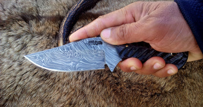 Custom Damascus Steel Field Dressing Deer Skinning Knife with Exotic Pakka Wood Handle – 8.5 Inch Hunting Knife